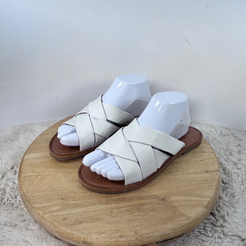 Criss Cross White Sandals Casual Summer Slides Slip On Shoes‎ Size 7.5